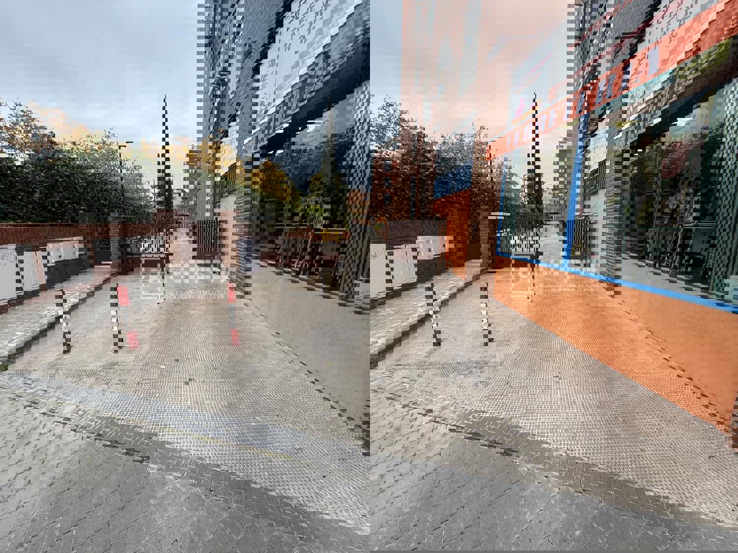 Parking en alquiler en  calle del Damasquillo, Latina, Madrid  1/1