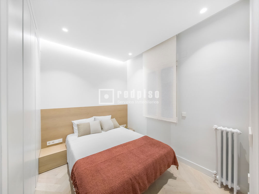 Piso en venta en calle Del Doctor Esquerdo, Madrid, Madrid 13/33