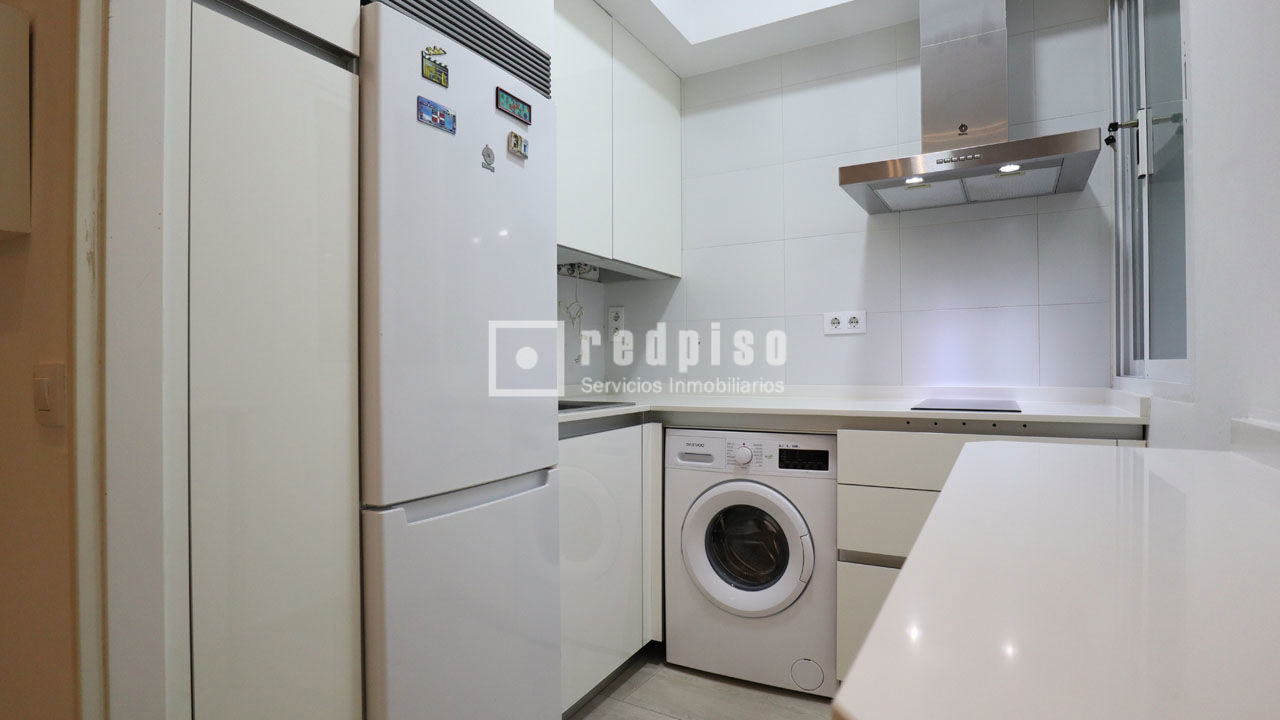 Piso en venta en calle De Monteleón, Madrid, Madrid 6/14