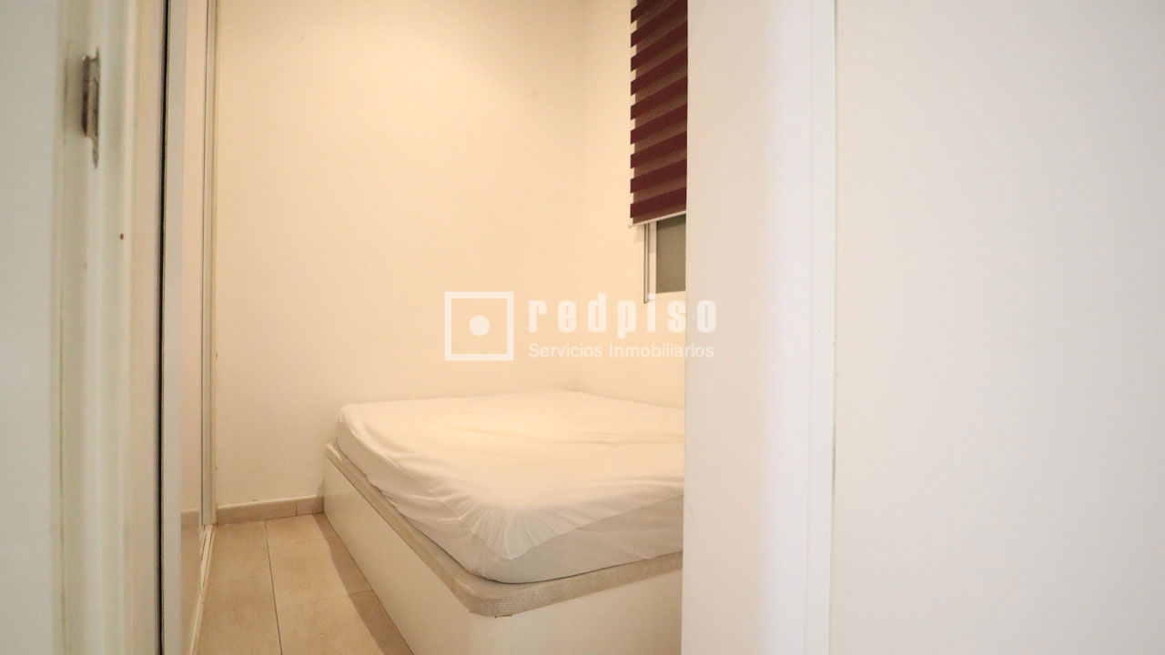 Piso en venta en calle De Monteleón, Madrid, Madrid 8/14