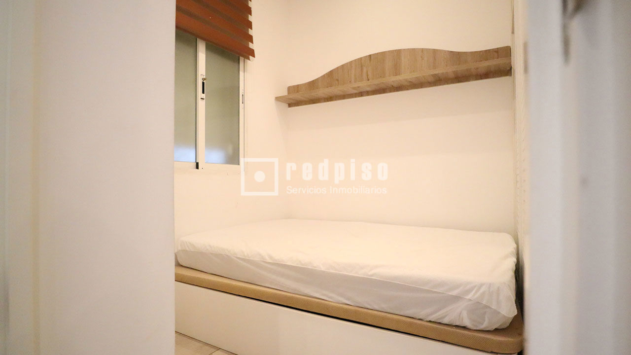 Piso en venta en calle De Monteleón, Madrid, Madrid 13/14