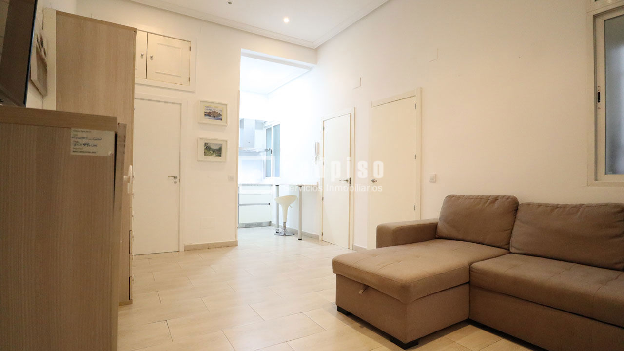 Piso en venta en calle De Monteleón, Madrid, Madrid 4/14