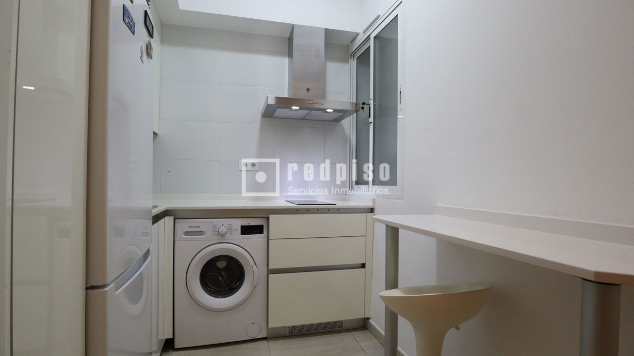 Piso en venta en calle De Monteleón, Madrid, Madrid 7/14