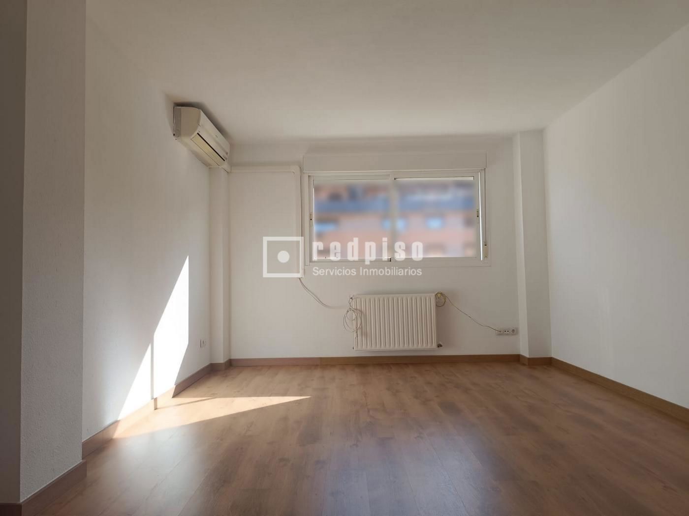 Piso en venta en calle De La Caliza, Madrid, Madrid 8/20