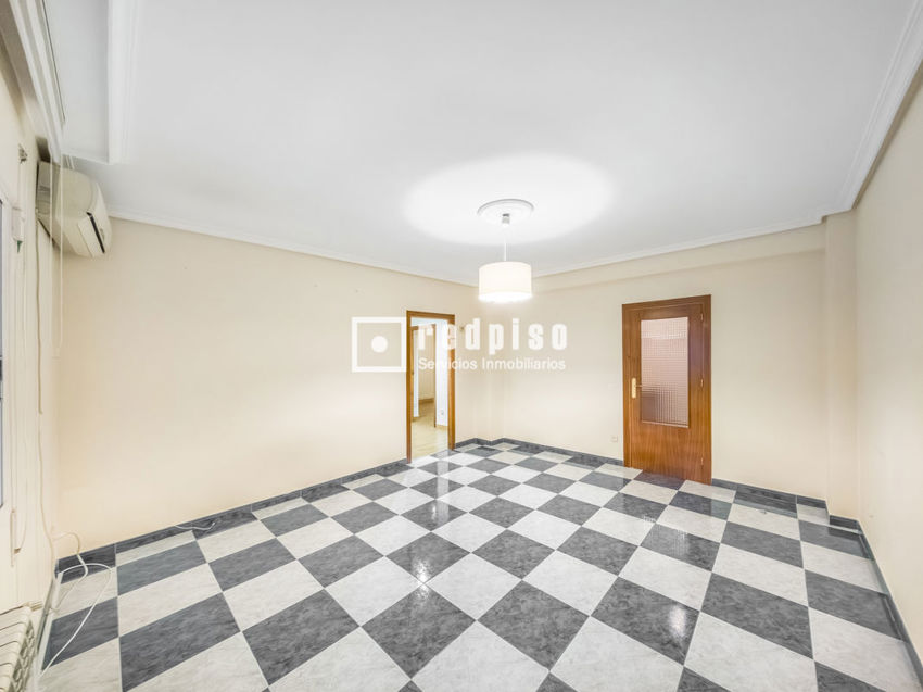 Piso en venta en Parque Ondarreta - Zona Industrial Urtinsa I, Distrito ...