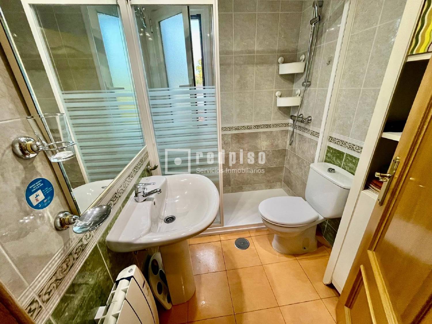 Piso en venta en  calle del Pintor Velázquez, Alcobendas, Madrid  13/30