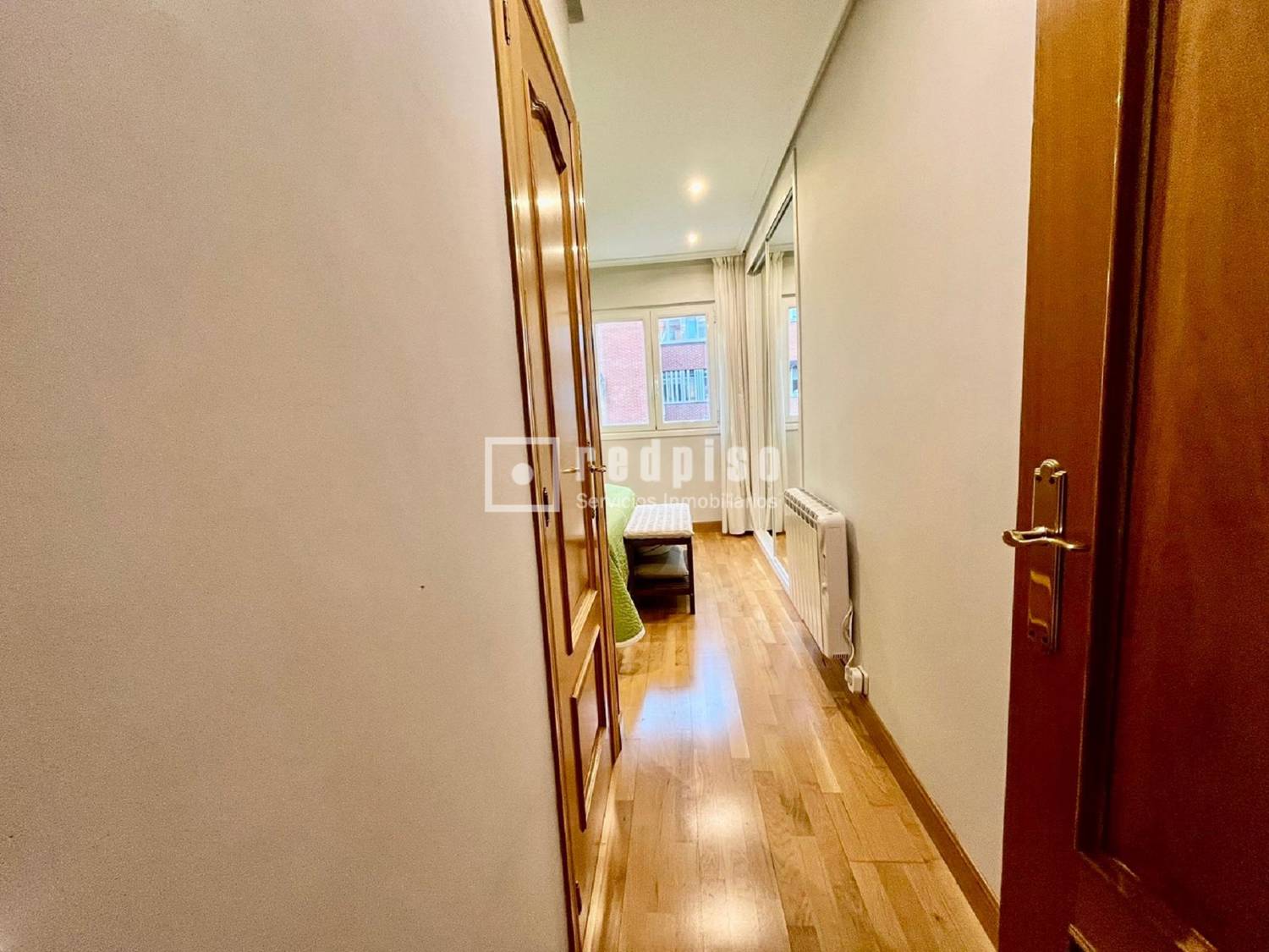 Piso en venta en  calle del Pintor Velázquez, Alcobendas, Madrid  16/30