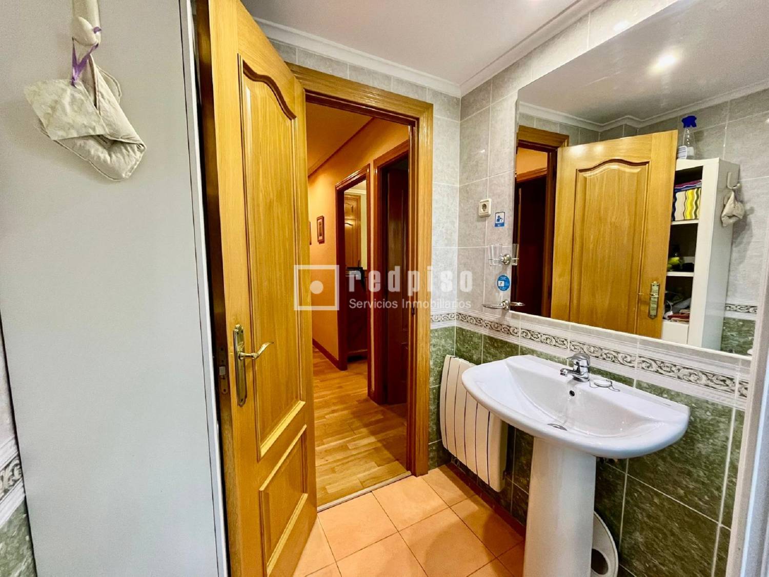 Piso en venta en  calle del Pintor Velázquez, Alcobendas, Madrid  12/30