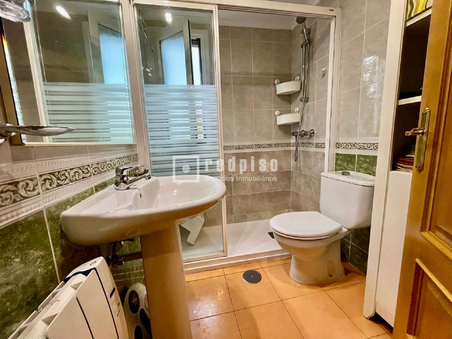 Piso en venta en  calle del Pintor Velázquez, Alcobendas, Madrid  14/30