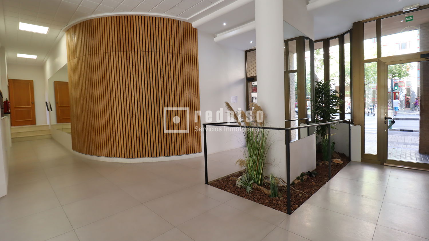 Piso en alquiler en avenida Instituto Obrero De Valencia, Quatre Carreres, Valencia 16/18