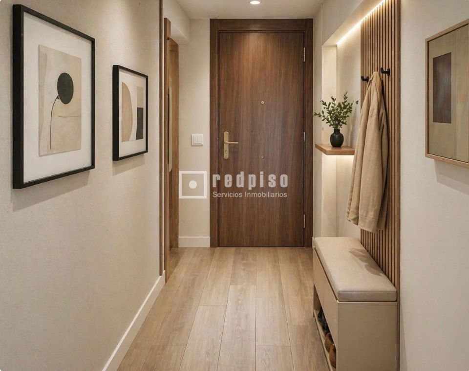 Piso en venta en calle De Bravo Murillo, Tetuán, Madrid 5/25