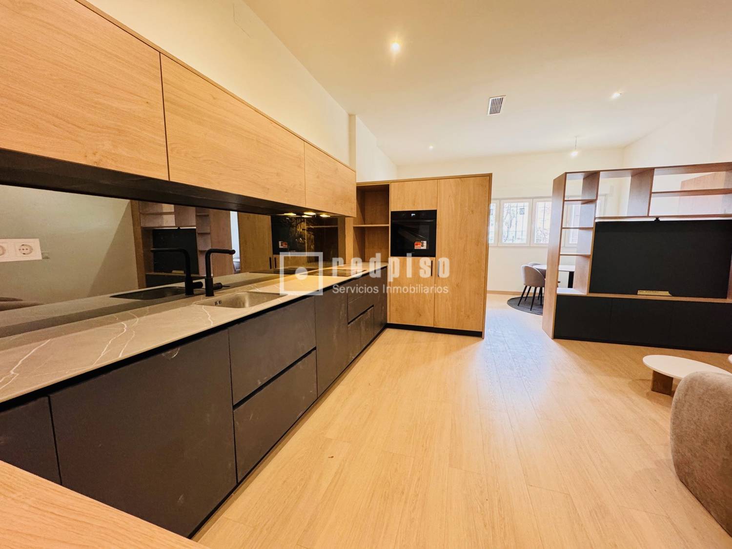 Piso en venta en  avenida de la Hispanidad, Fuenlabrada, Madrid  1/1