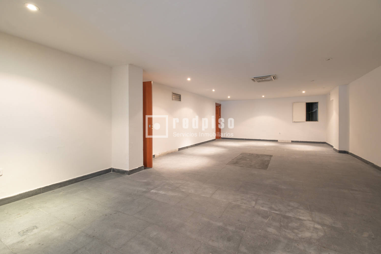 Local en venta en calle De Vizcaya, Madrid, Madrid 26/29