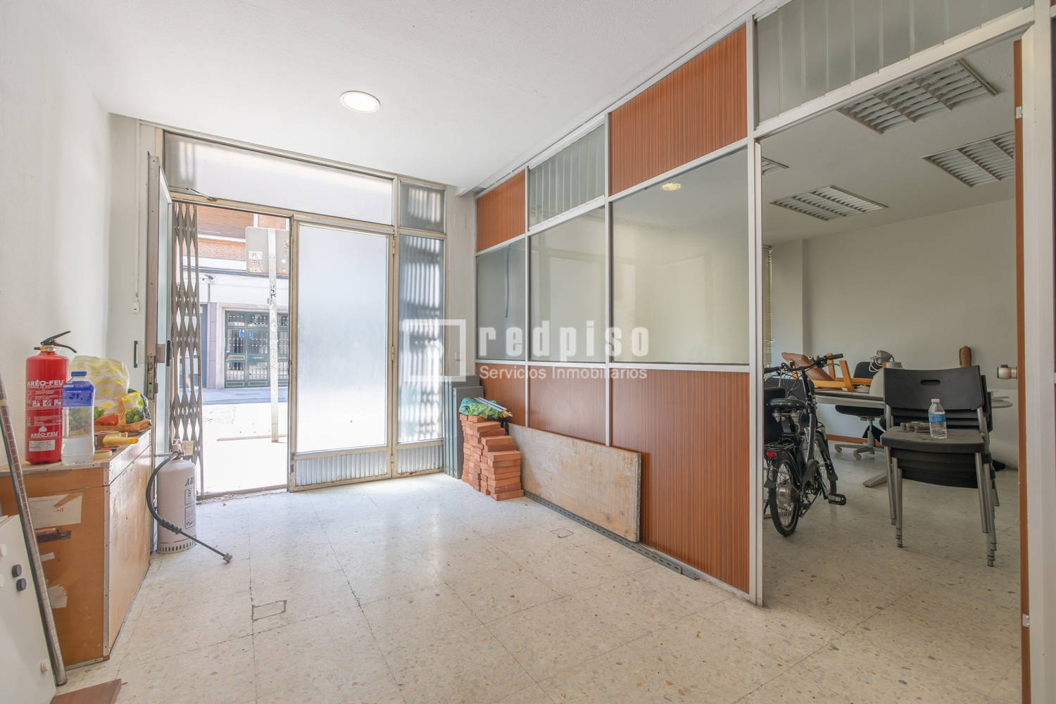 Local en venta en calle De Vizcaya, Madrid, Madrid 3/29