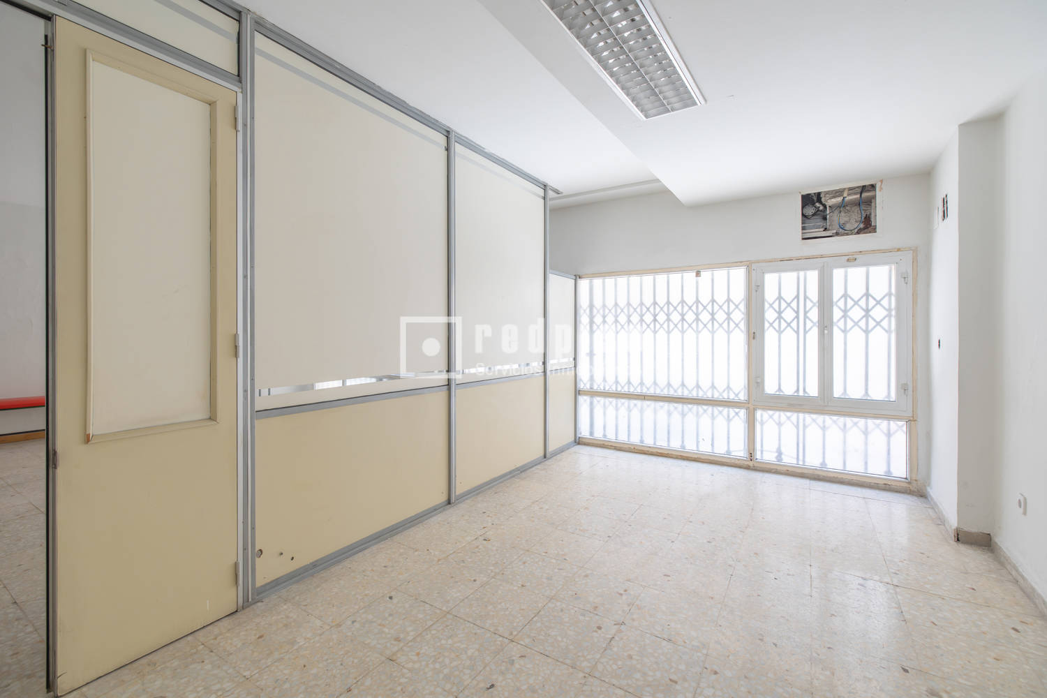 Local en venta en calle De Vizcaya, Madrid, Madrid 25/29