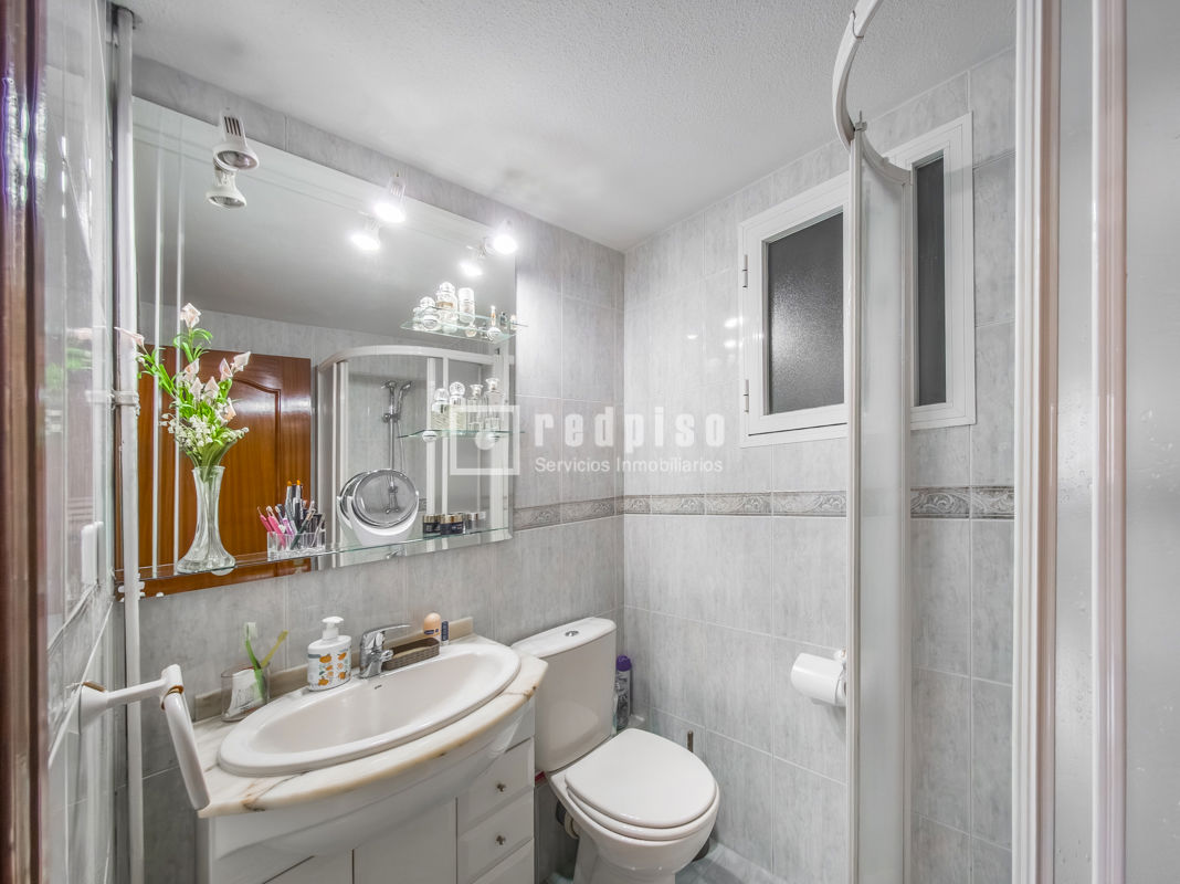 Piso en venta en  Alcorcón, Madrid  16/25