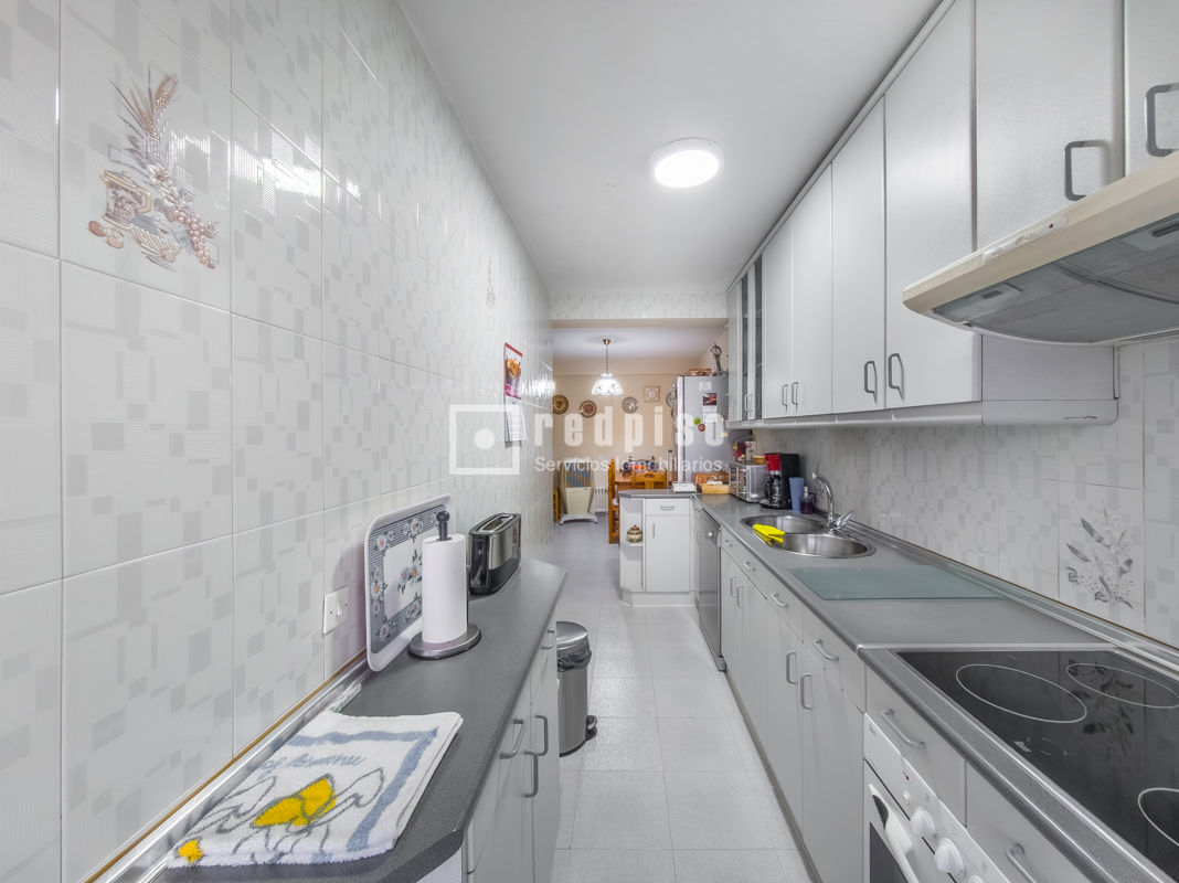 Piso en venta en  Alcorcón, Madrid  12/25