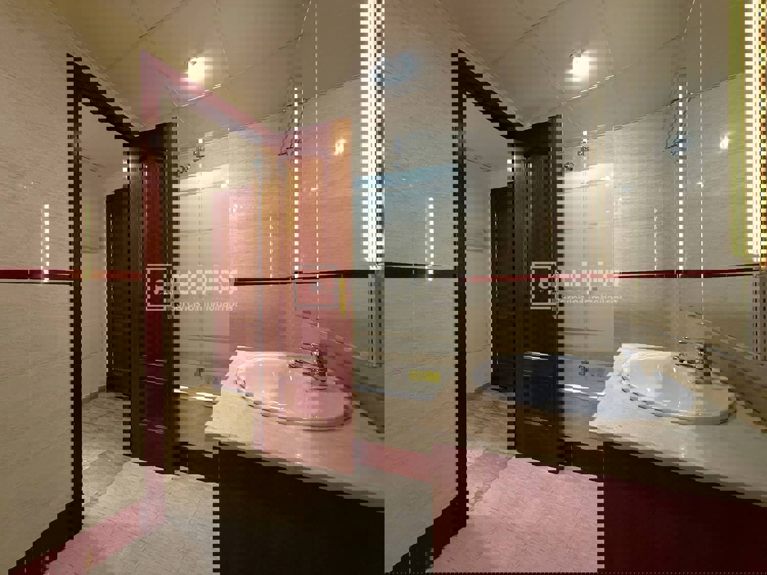 Piso en venta en avenida Imperio Argentina, Carretera De Cádiz, Málaga 24/26