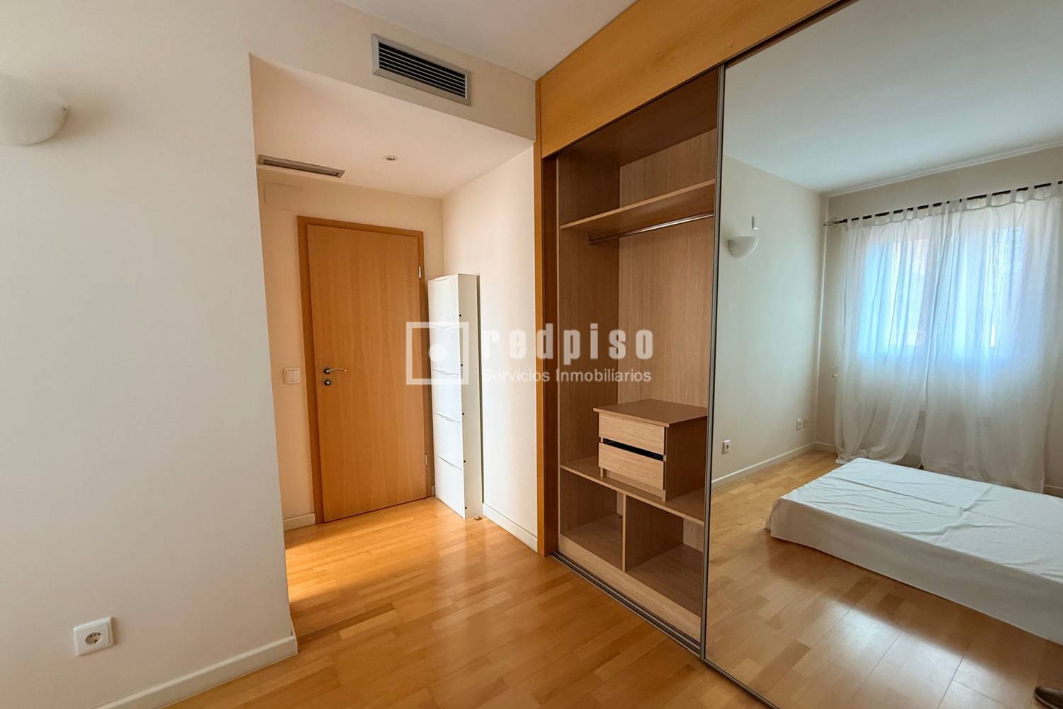 Piso en alquiler en calle De Lope De Rueda, Madrid, Madrid 7/25