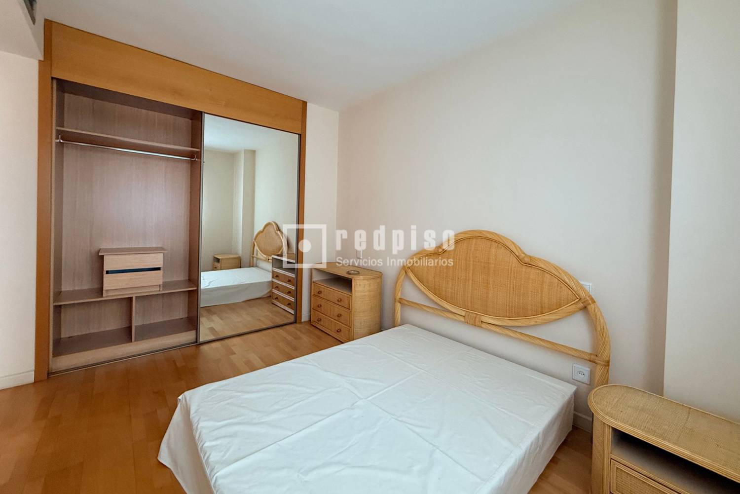 Piso en alquiler en calle De Lope De Rueda, Madrid, Madrid 6/25