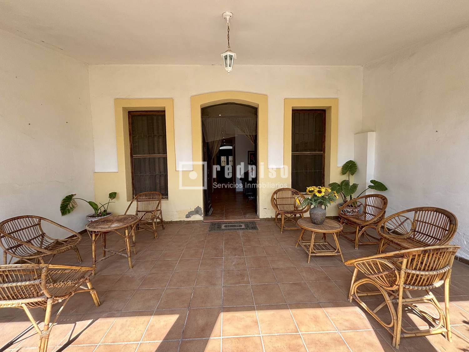 Casa en venta  calle d'Isabel de Villena, Alboraia, Valencia  3/23