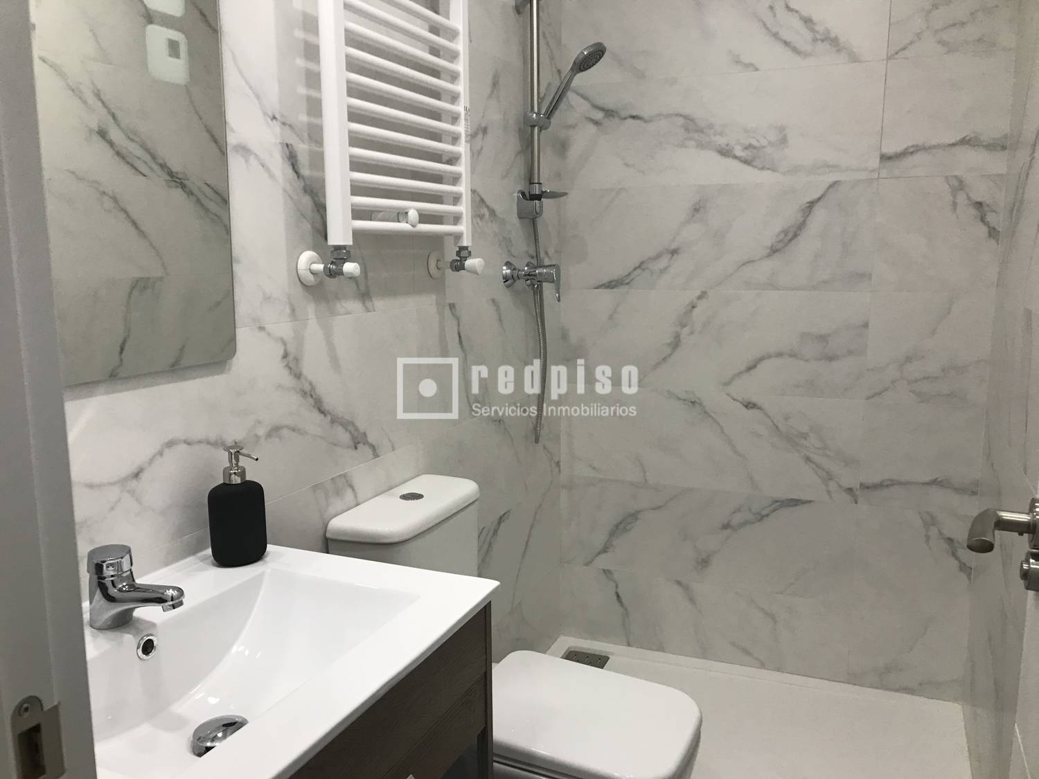 Piso en venta en Fuencarral-el Pardo, Madrid 4/8