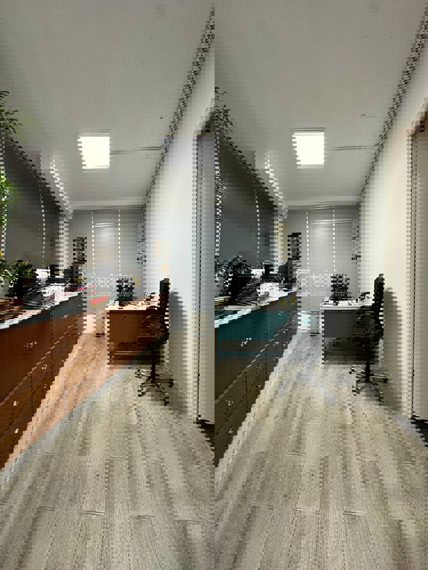 Local en alquiler en  calle de Oltra, Madrid  1/1