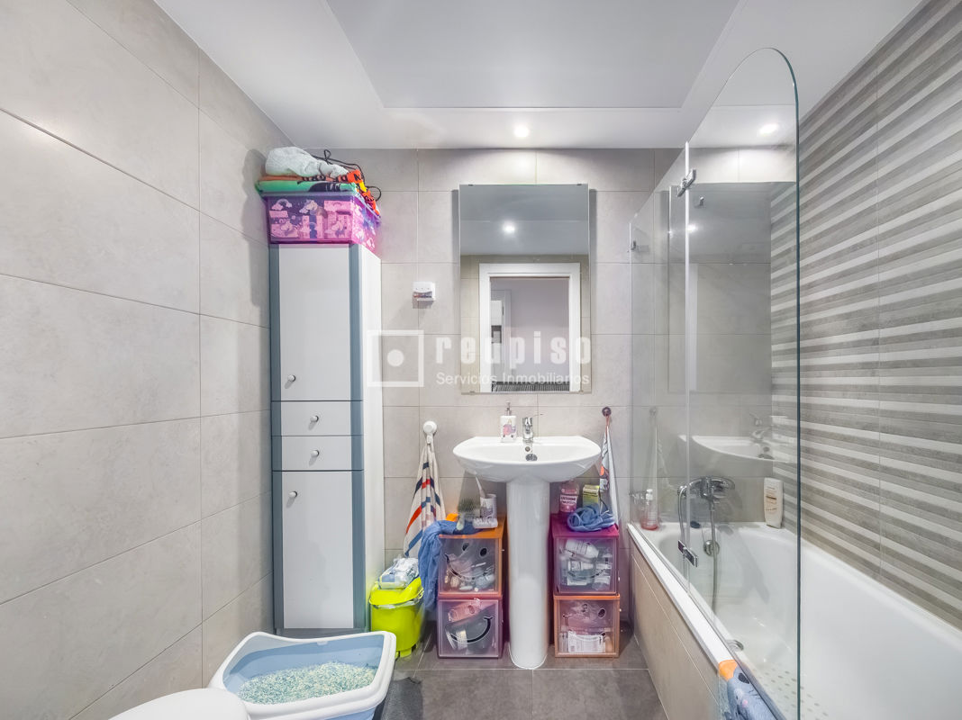 Piso en venta en avenida De Miguel Delibes, Vicálvaro, Madrid 17/19