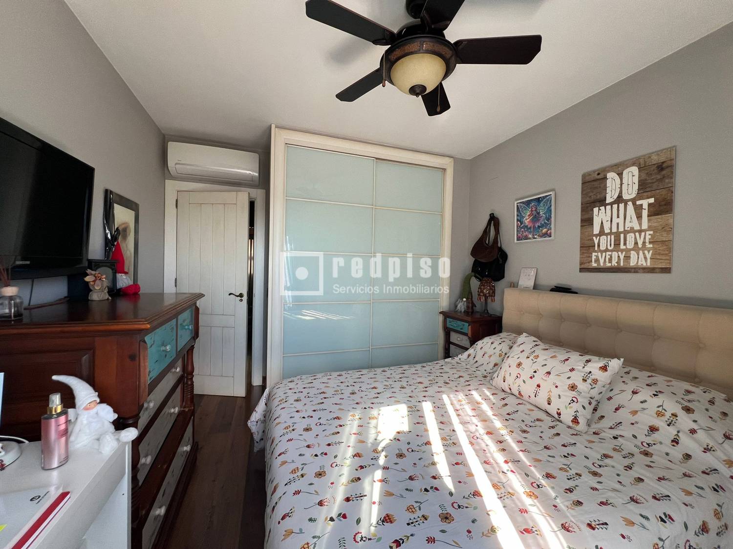 Piso en venta en calle De Vicente Blanch Picot, Torremolinos, Málaga 9/29