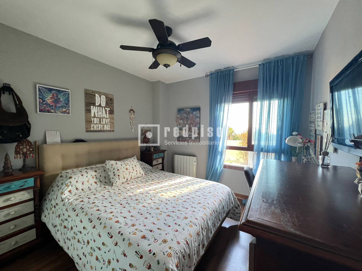 Piso en venta en calle De Vicente Blanch Picot, Torremolinos, Málaga 8/29