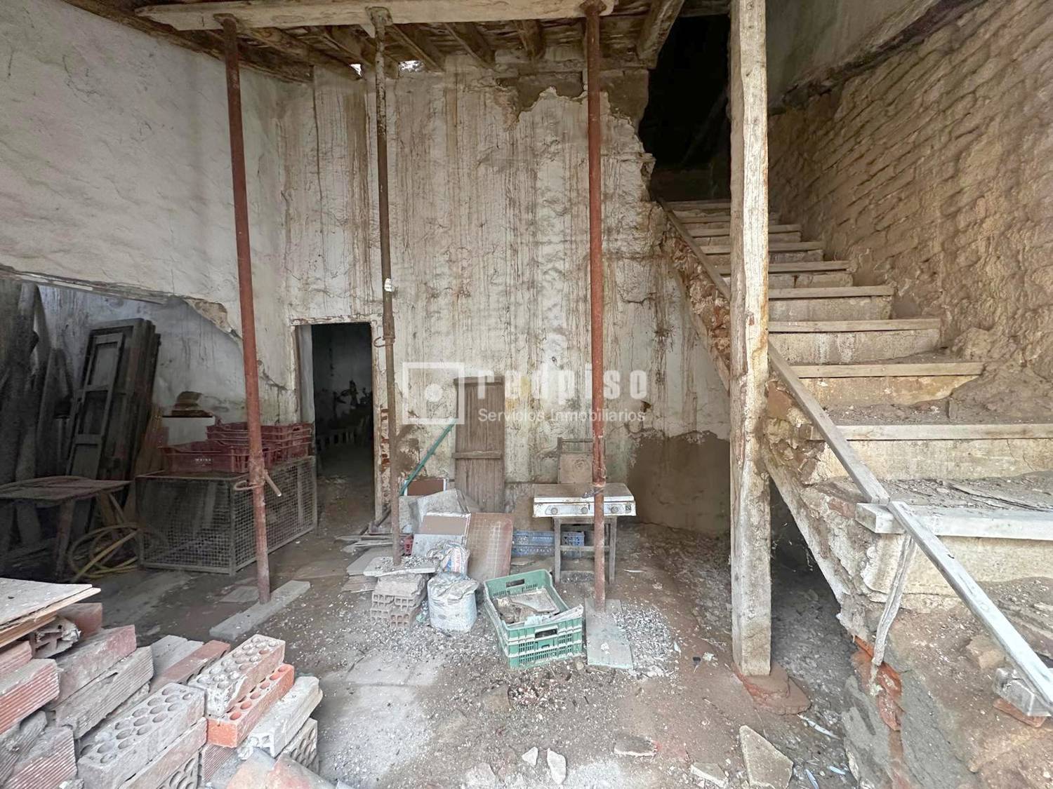 Casa en venta en  Polán, Toledo  2/13