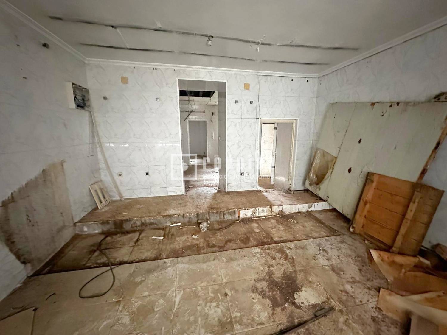 Casa en venta en  Polán, Toledo  6/13