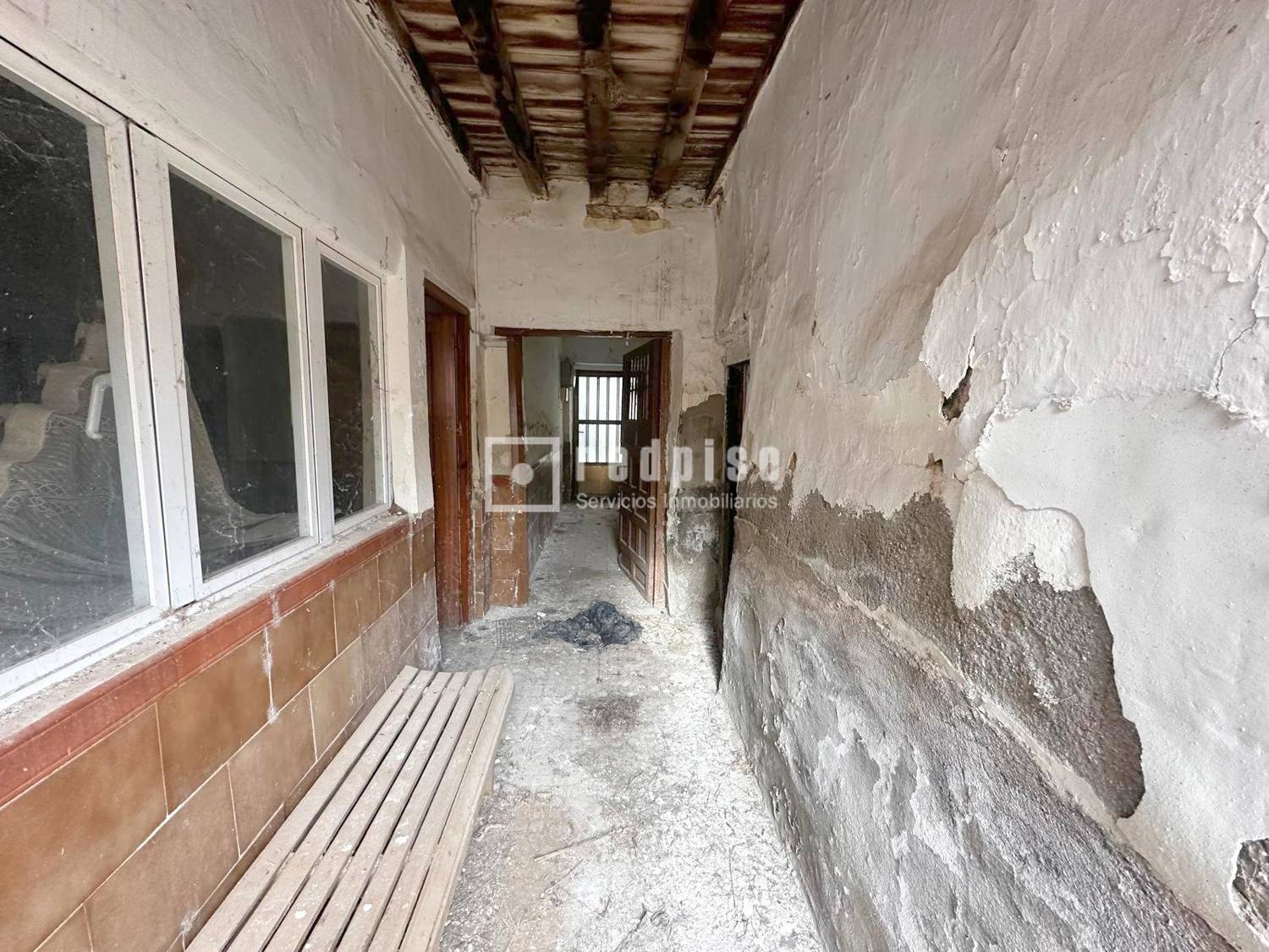 Casa en venta en  Polán, Toledo  4/13