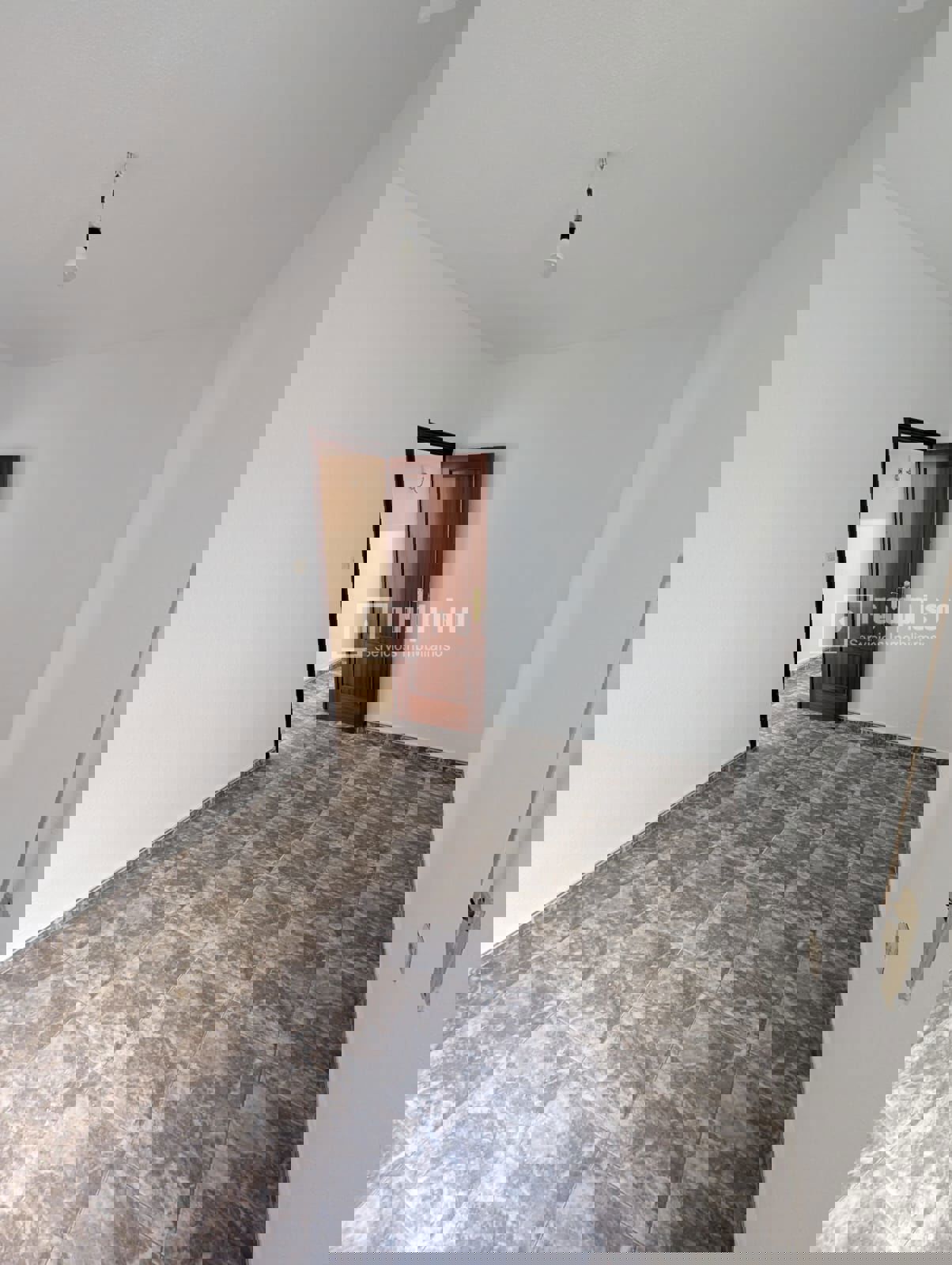 Piso en venta en calle De Illescas, Latina, Madrid 16/21