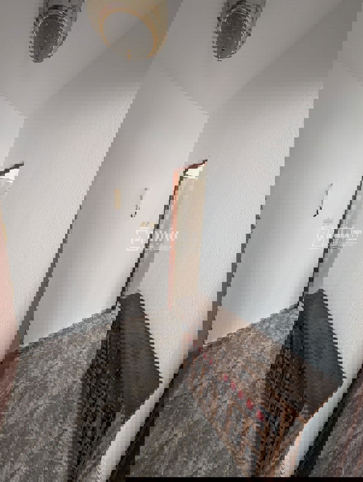 Piso en venta en calle De Illescas, Latina, Madrid 4/21