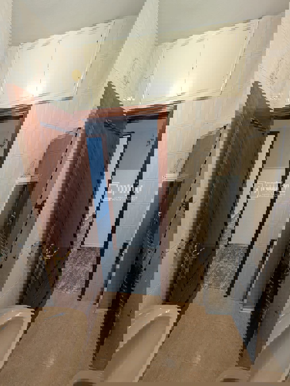 Piso en venta en calle De Illescas, Latina, Madrid 15/21