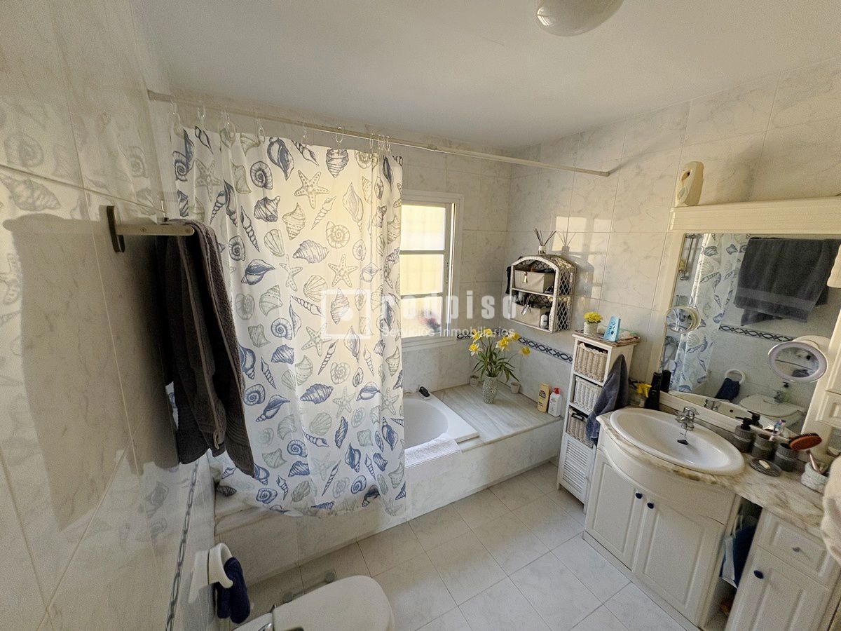 Casa en venta en  calle del Rosal, Rincón de la Victoria, Málaga  13/25