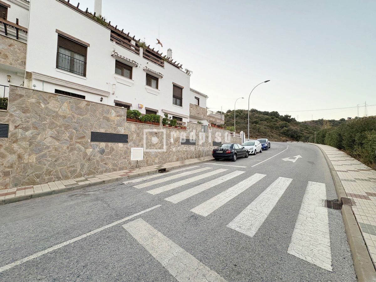 Garaje en venta  calle del Rincón del Sol, 3, Málaga  9/10