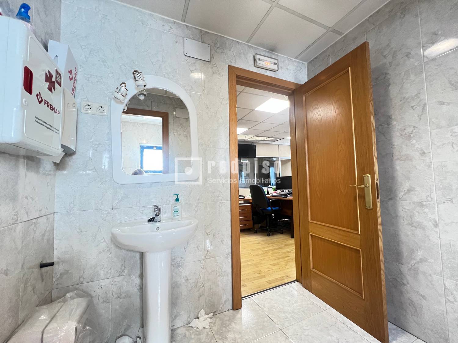 Nave Industrial en venta en Villaverde, Madrid 5/16