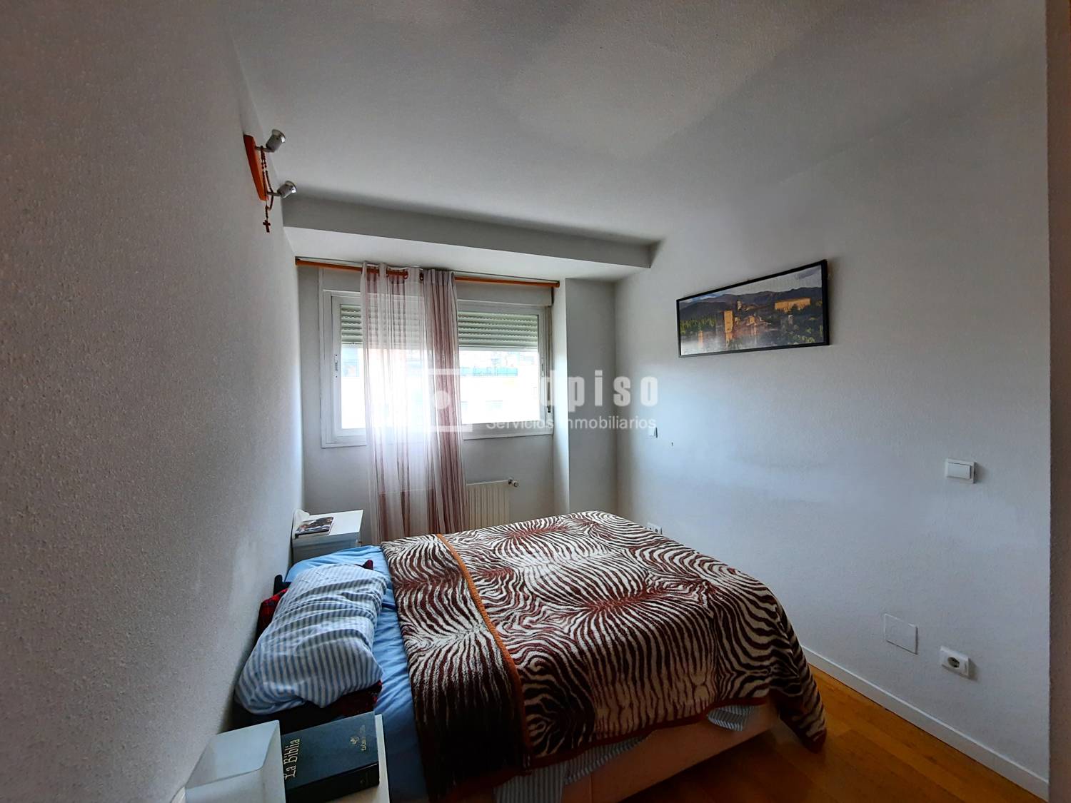 Piso en alquiler en  calle del Príncipe Carlos, Hortaleza, Madrid  23/25