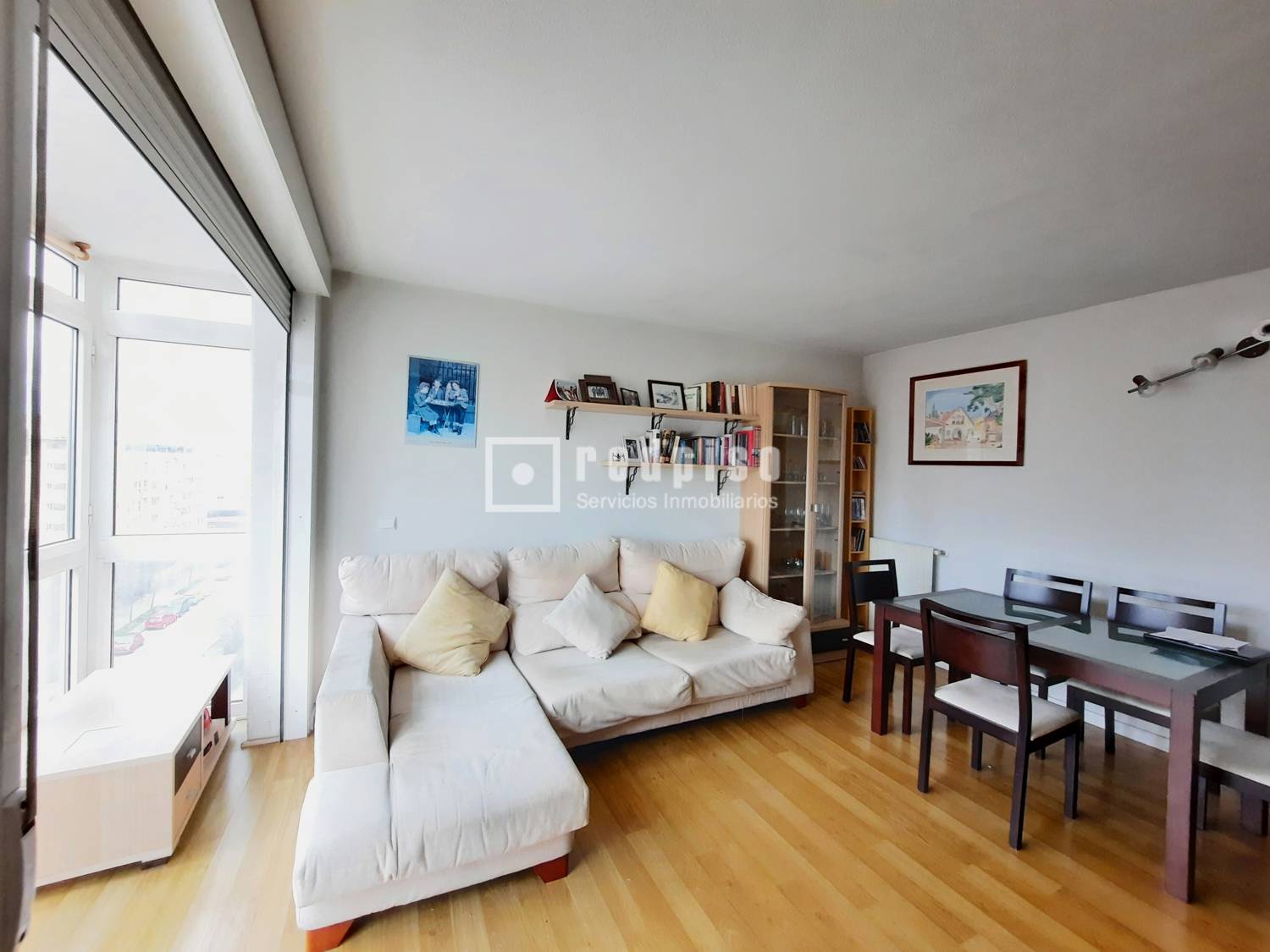 Piso en alquiler en  calle del Príncipe Carlos, Hortaleza, Madrid  3/25