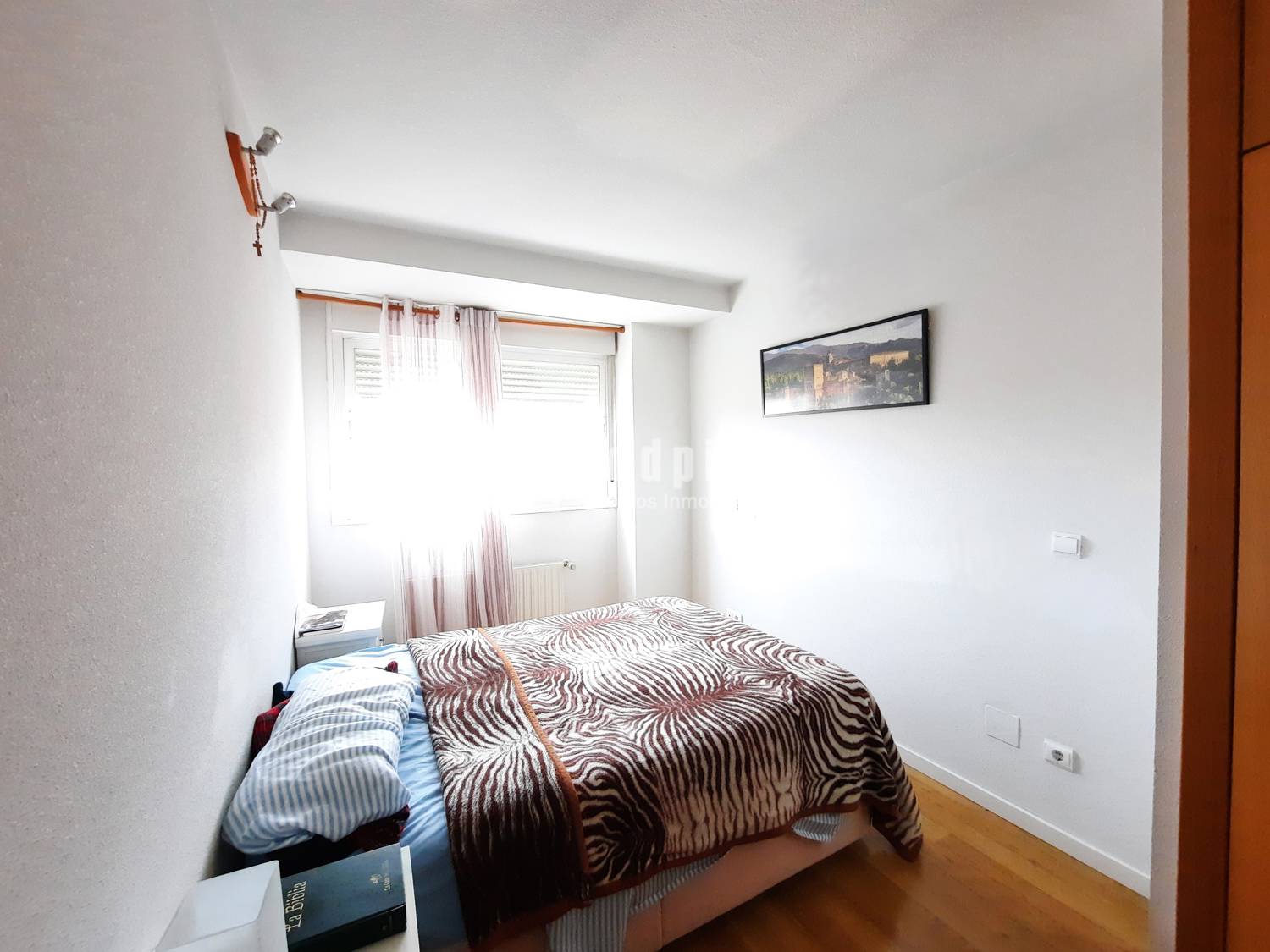 Piso en alquiler en  calle del Príncipe Carlos, Hortaleza, Madrid  24/25