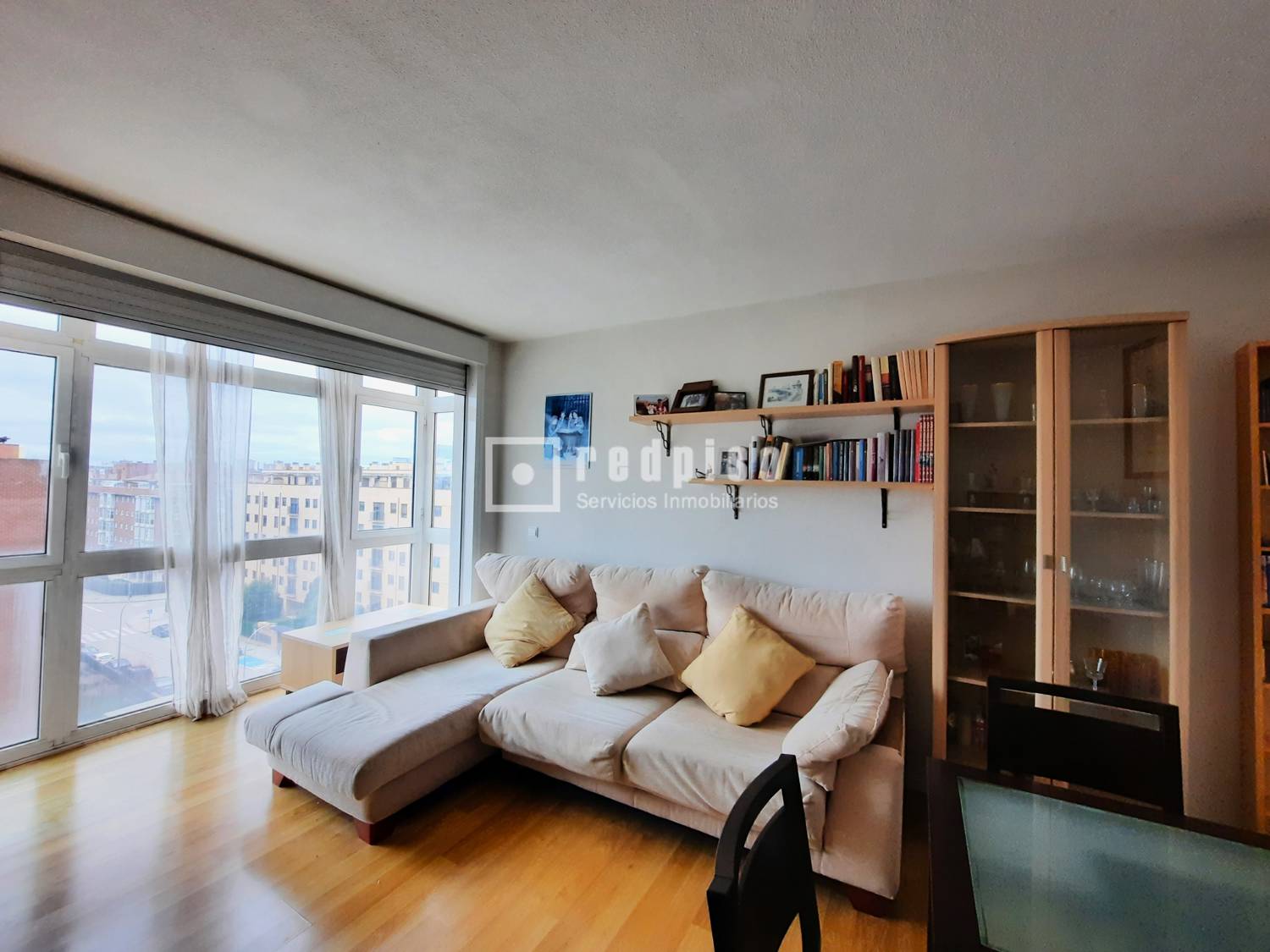 Piso en alquiler en  calle del Príncipe Carlos, Hortaleza, Madrid  5/25