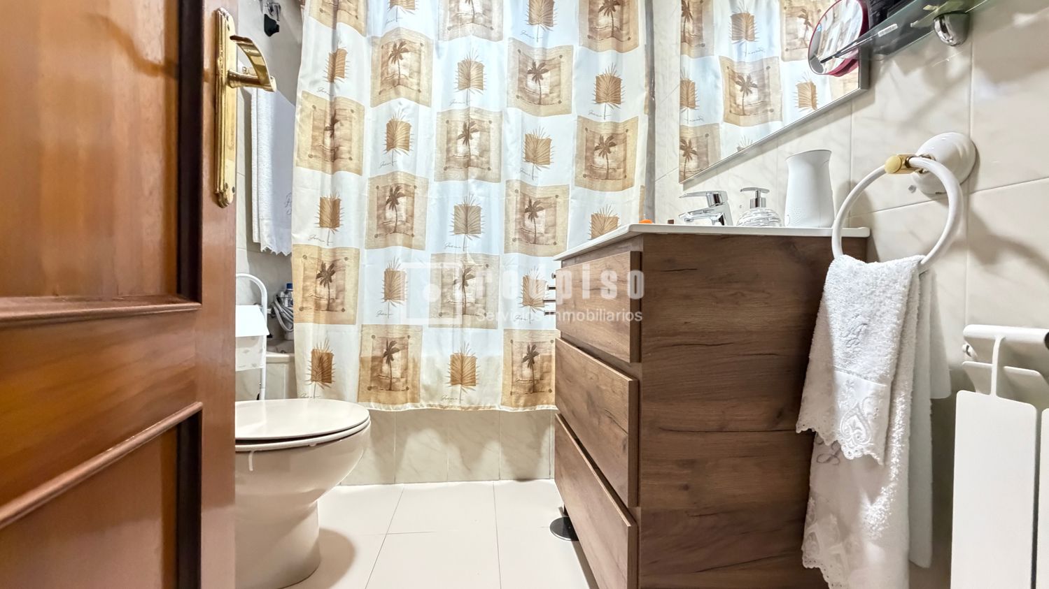 Piso en venta en Zarzaquemada, Madrid 18/24