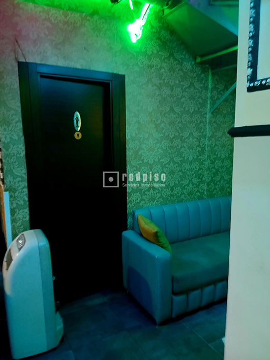 Local en venta en calle Del Sáhara, Villaverde, Madrid 8/13