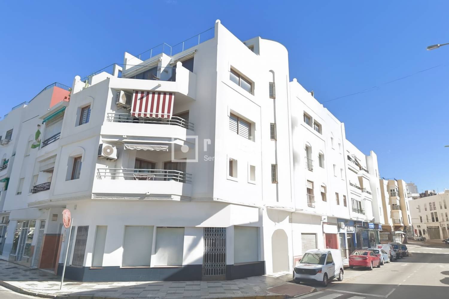 Local en venta en  calle de Antonio Millón, Nerja, Málaga  2/6