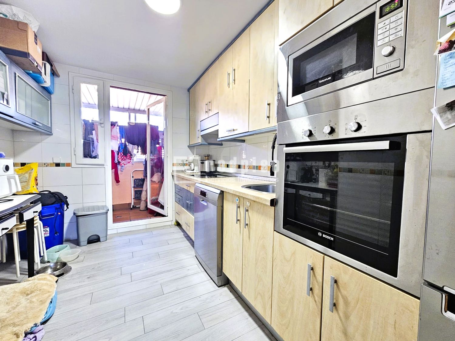 Piso en venta en Parla, Madrid 5/13