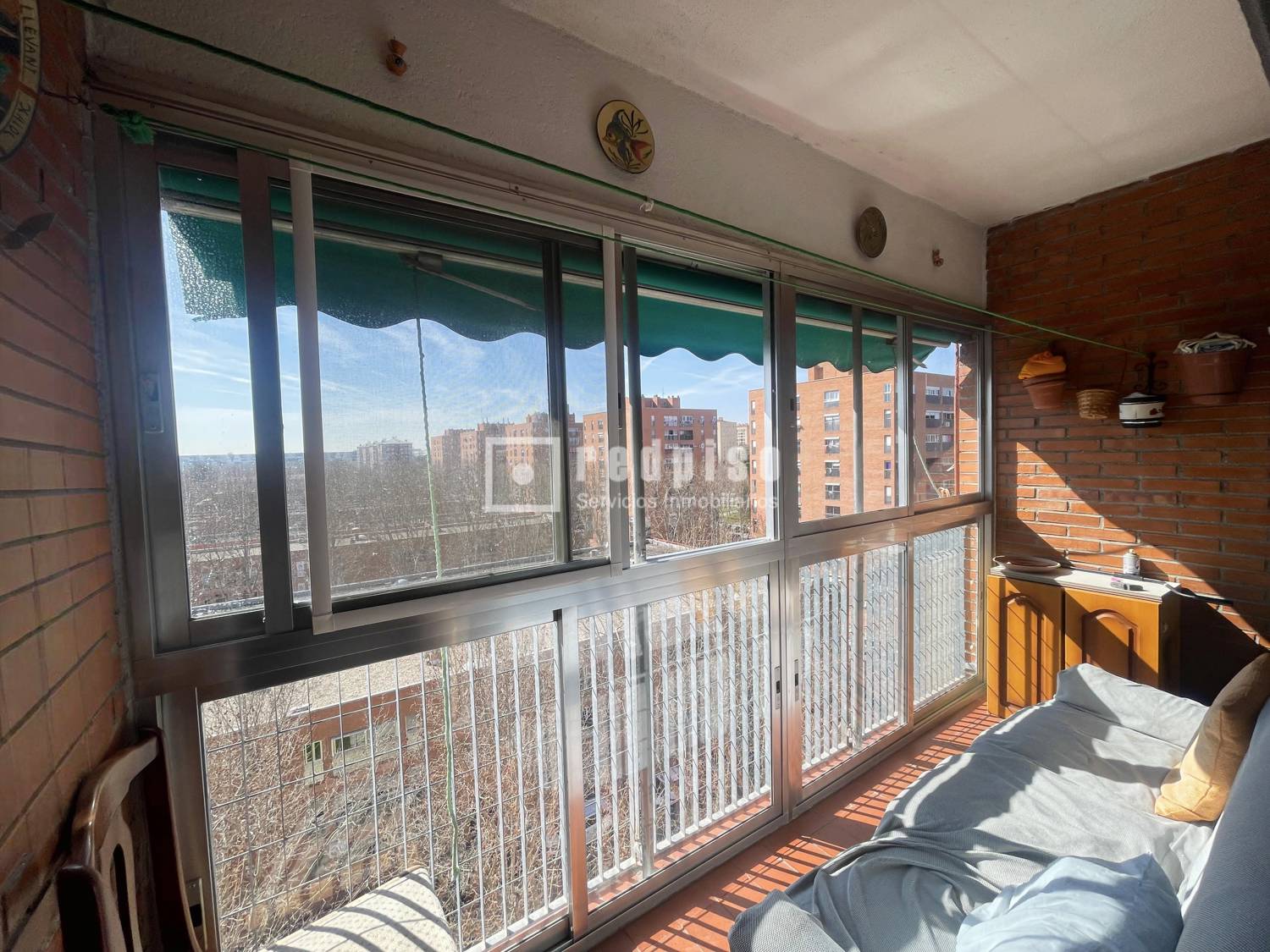 Piso en venta en calle De Jayena, Madrid, Madrid 6/27