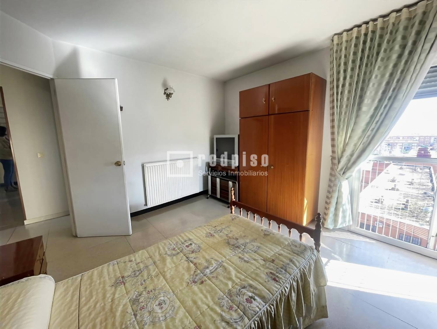 Piso en venta en calle De Jayena, Madrid, Madrid 21/27