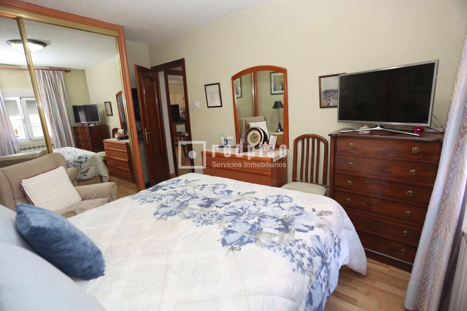 Piso en venta en calle De Benimamet, Villaverde, Madrid 13/17